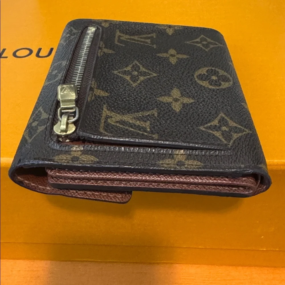AUTHENTIC Louis Vuitton Black and Gold Monogram WALLET - Picture 4 of 14